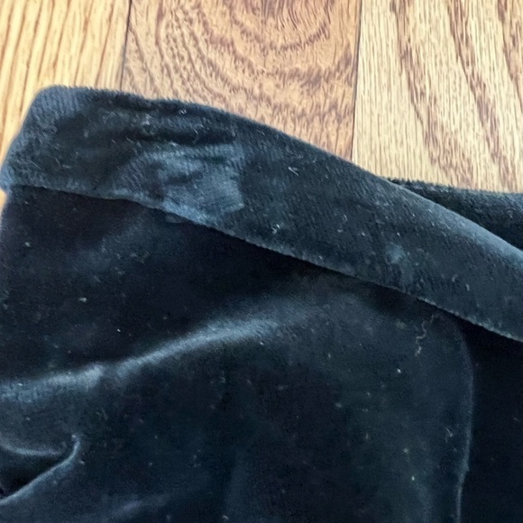 Zara Women’s Black Velvet Mini Skirt Size Medium Whimsigoth Goth Witchy - Picture 11 of 11
